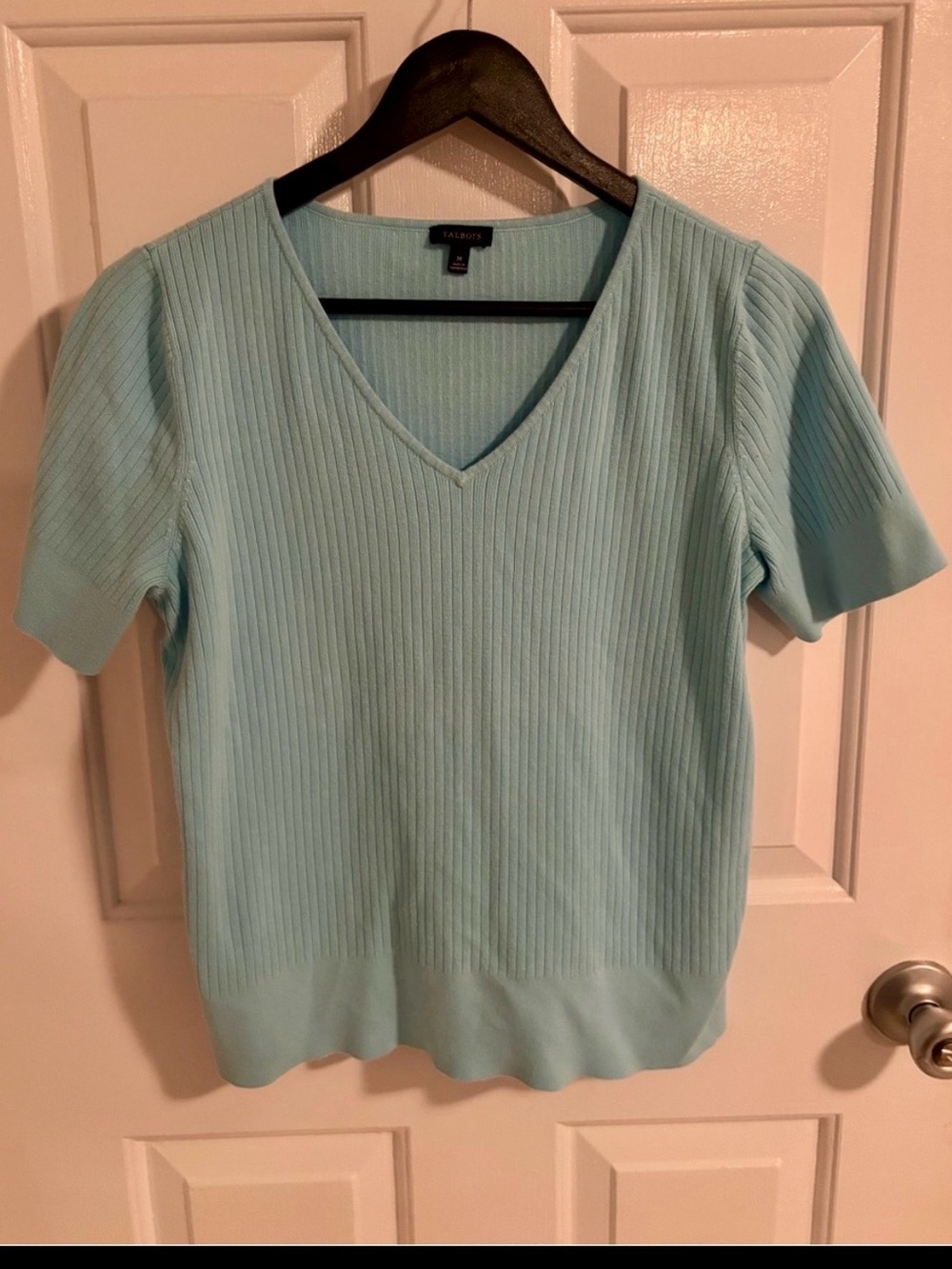 Make offer! Talbots designed this Sky Blue Ribbed V-Neck Short Sleeve Top Medium